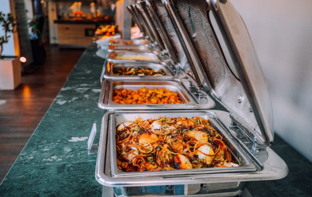 6 Different Types of Catering Services – The Bottoms Up Blog